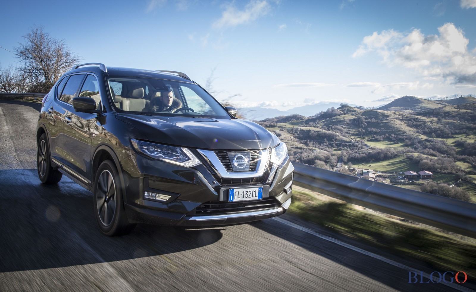 Nissan x trail avito