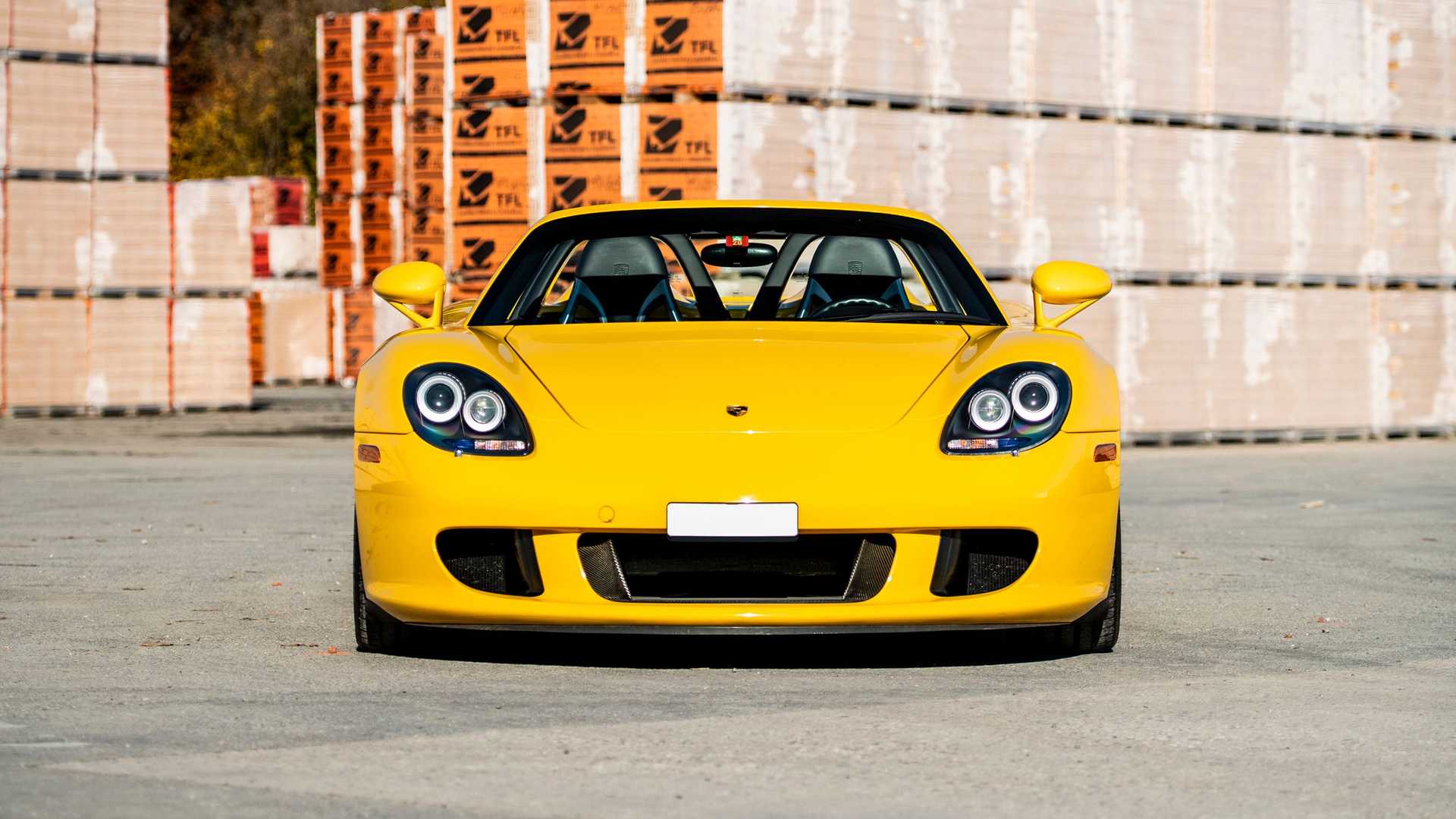 Porsche Carrera GT, un esempalre all'asta: le immagini ufficiali