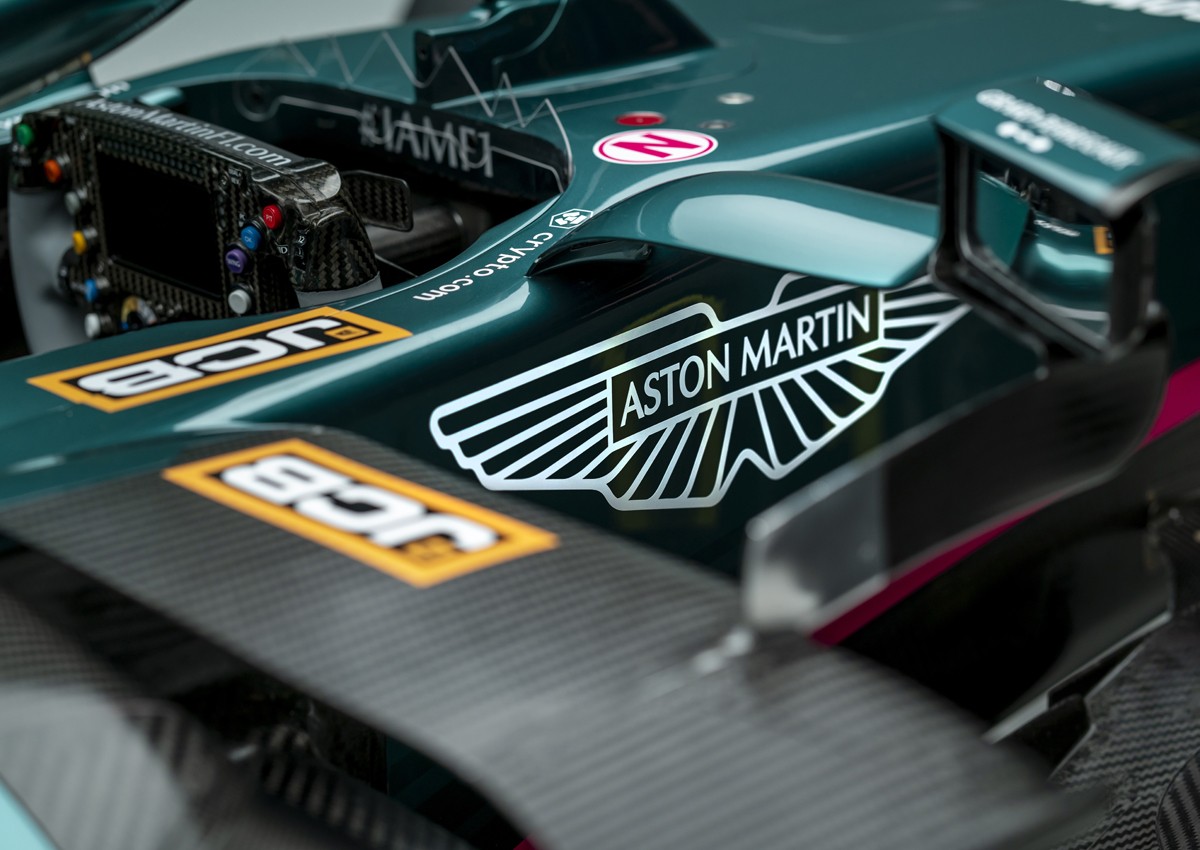 Aston Martin AMR21: svelata la livrea