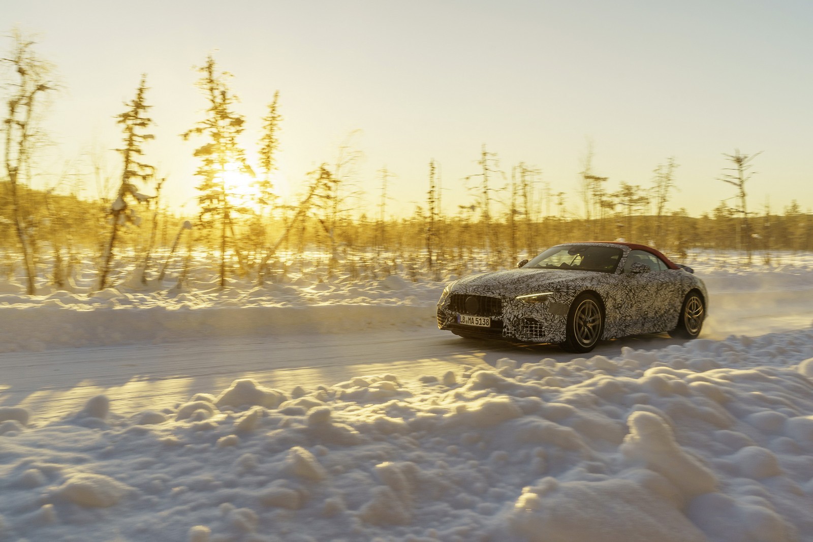 Nuova Mercedes-AMG SL R232: le foto spia ufficiali