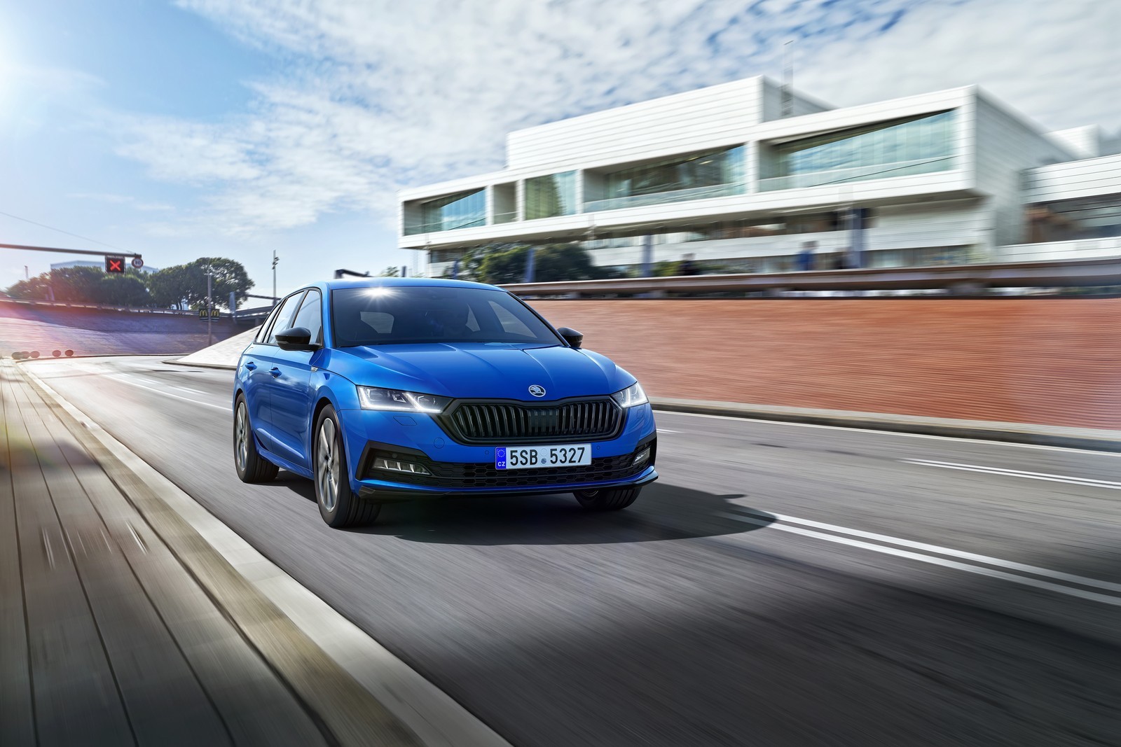 Nuova Skoda Octavia Sportline: immagini ufficiali