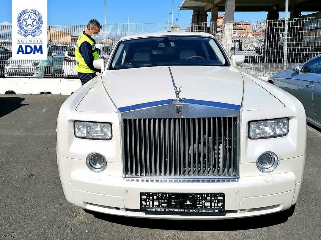 La Rolls-Royce con interni di coccodrillo sequestrata
