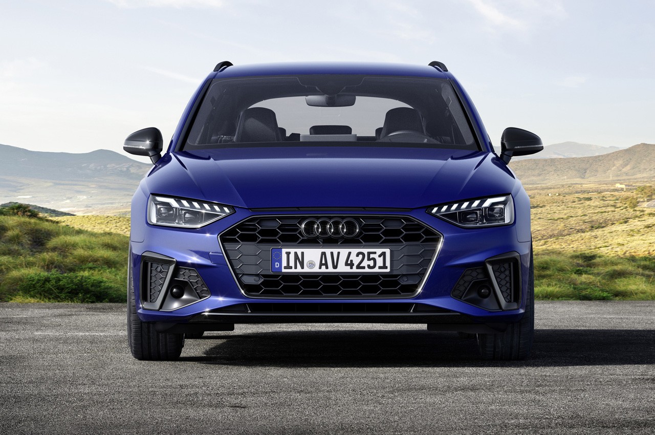 Audi A4 S Competition: immagini ufficiali