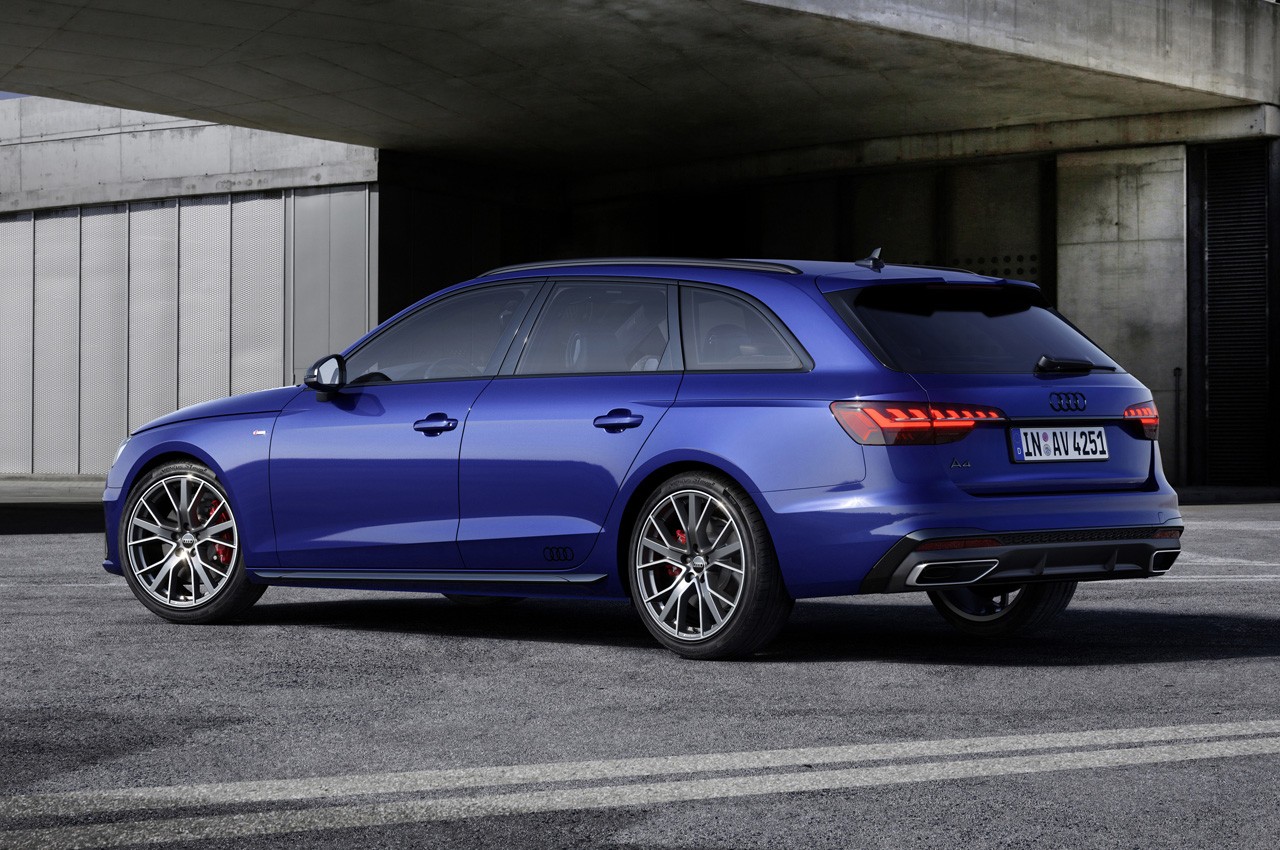 Audi A4 S Competition: immagini ufficiali