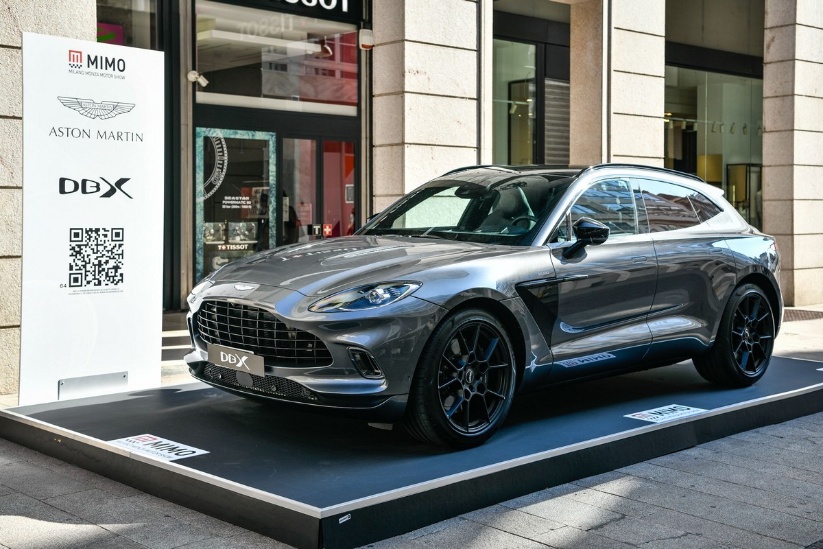 Aston Martin DBX al MIMO 2021