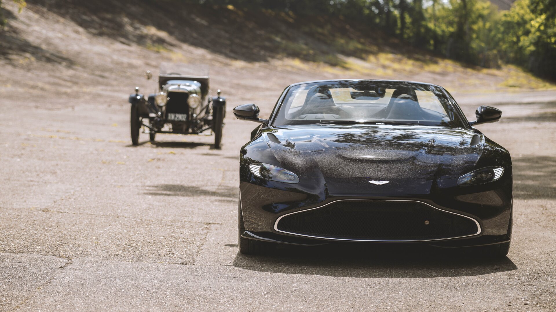 Aston Martin A3 Vantage Roadster: le immagini