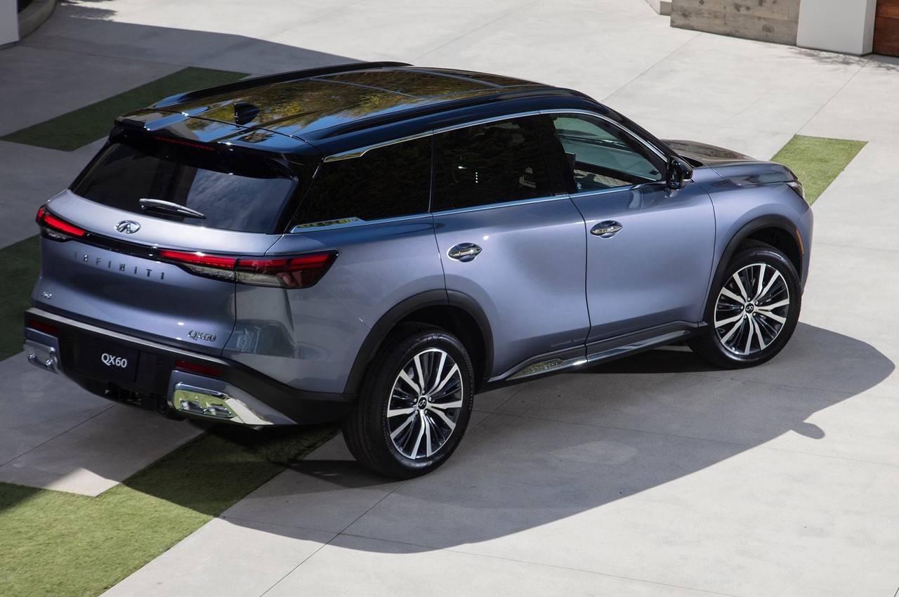 Infiniti QX60: immagini ufficiali