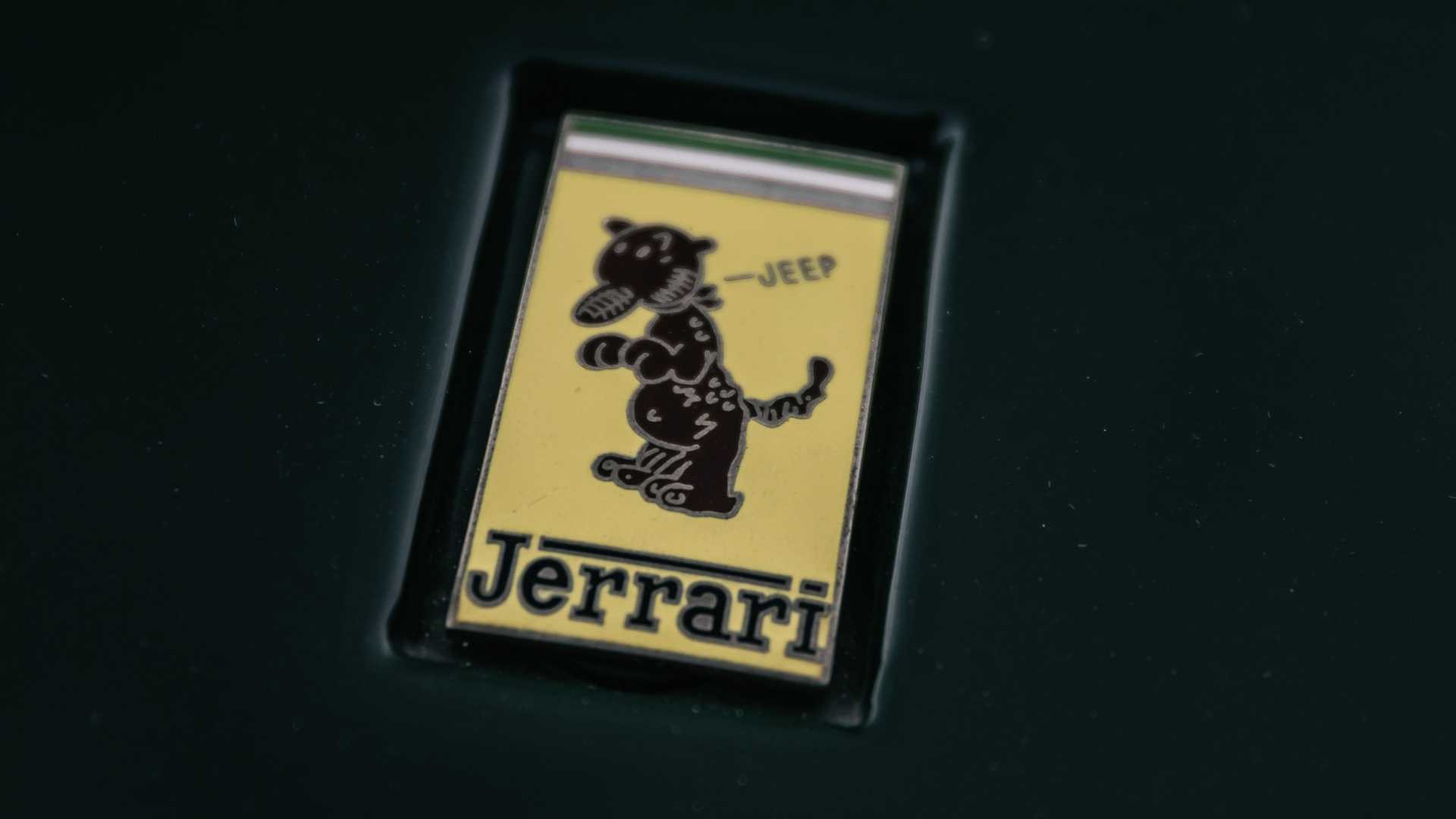 Jerrari, il SUV metà Jeep, metà Ferrari: le immagini