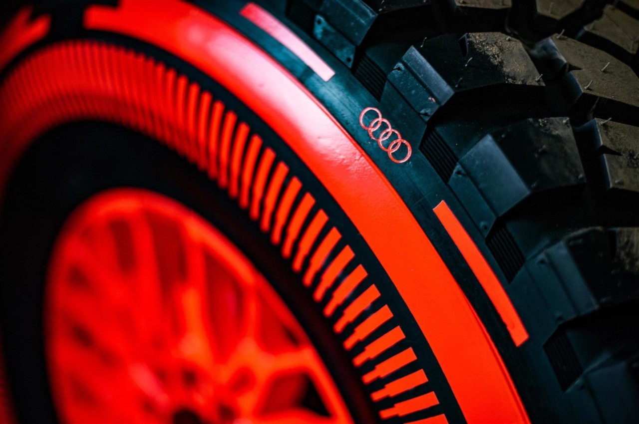 Audi RS Q e-tron 2022: prime immagini ufficiali