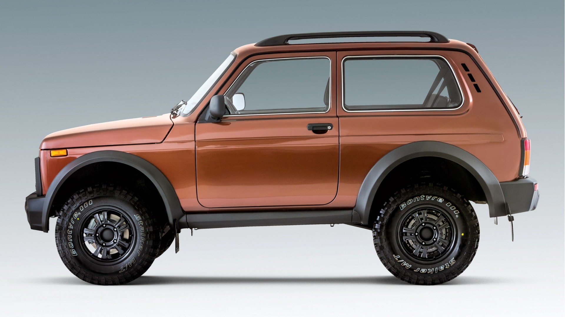 Lada Niva Bronto: le immagini