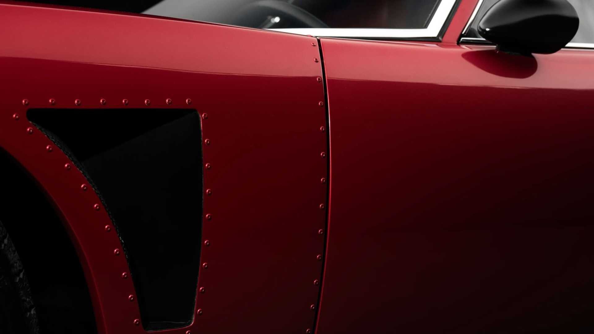 Lamborghini Miura SVJ: le immagini