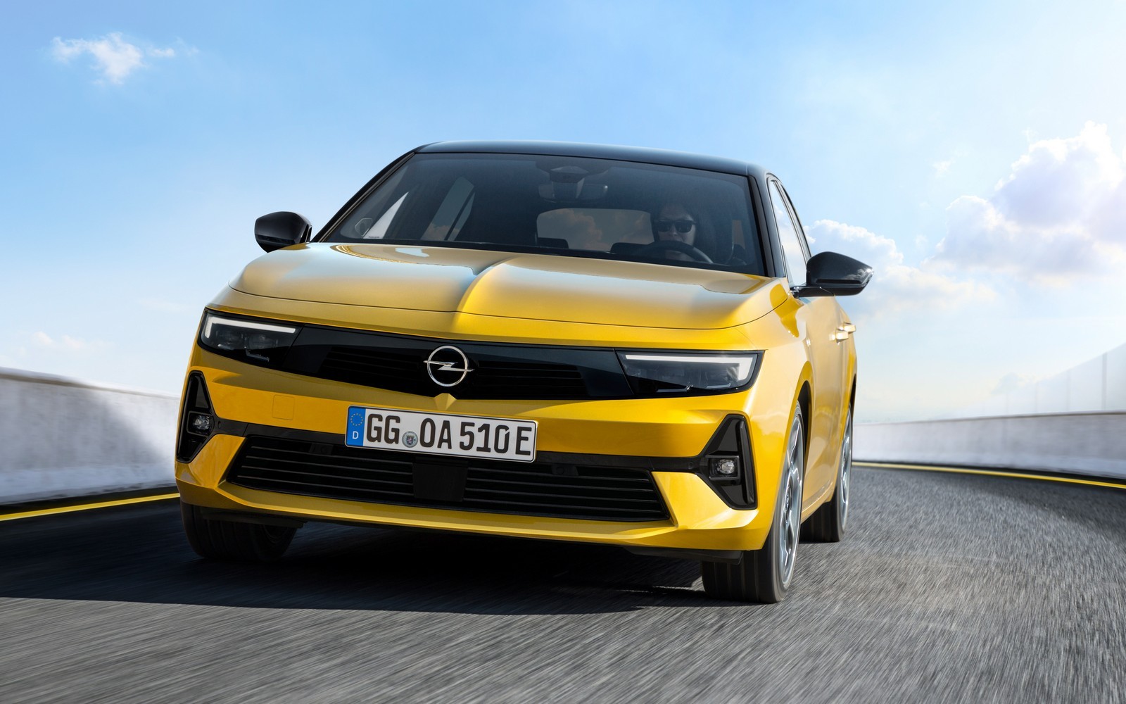 Nuova Opel Astra 2021: immagini ufficiali
