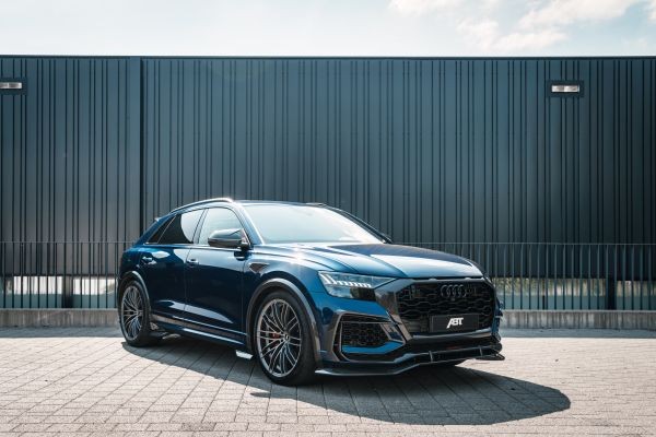 Audi ABT RSQ8-R: le immagini
