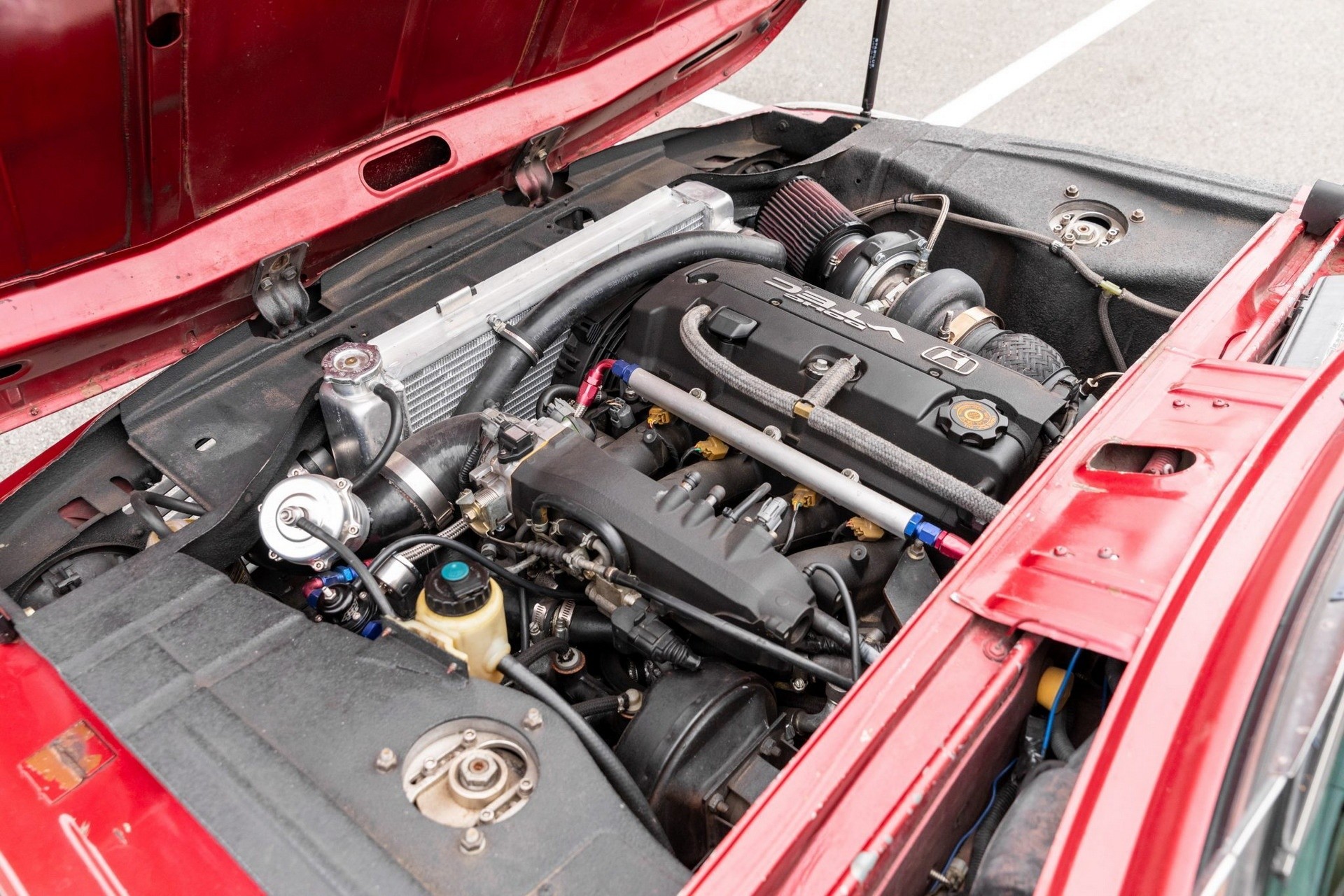 BMW 2002 con motore di una Honda S2000: le immagini