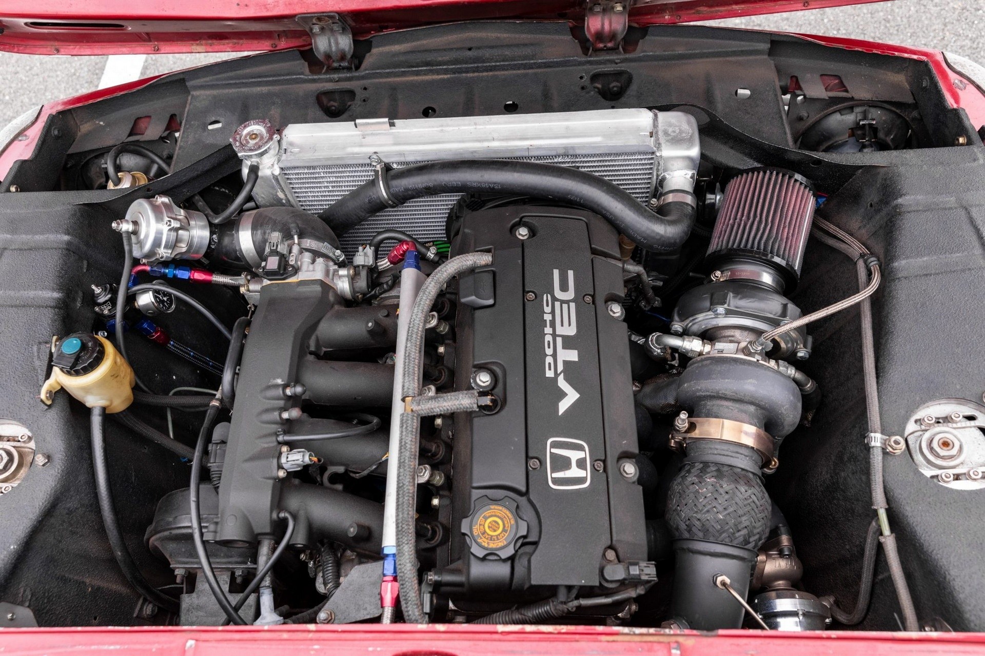 BMW 2002 con motore di una Honda S2000: le immagini