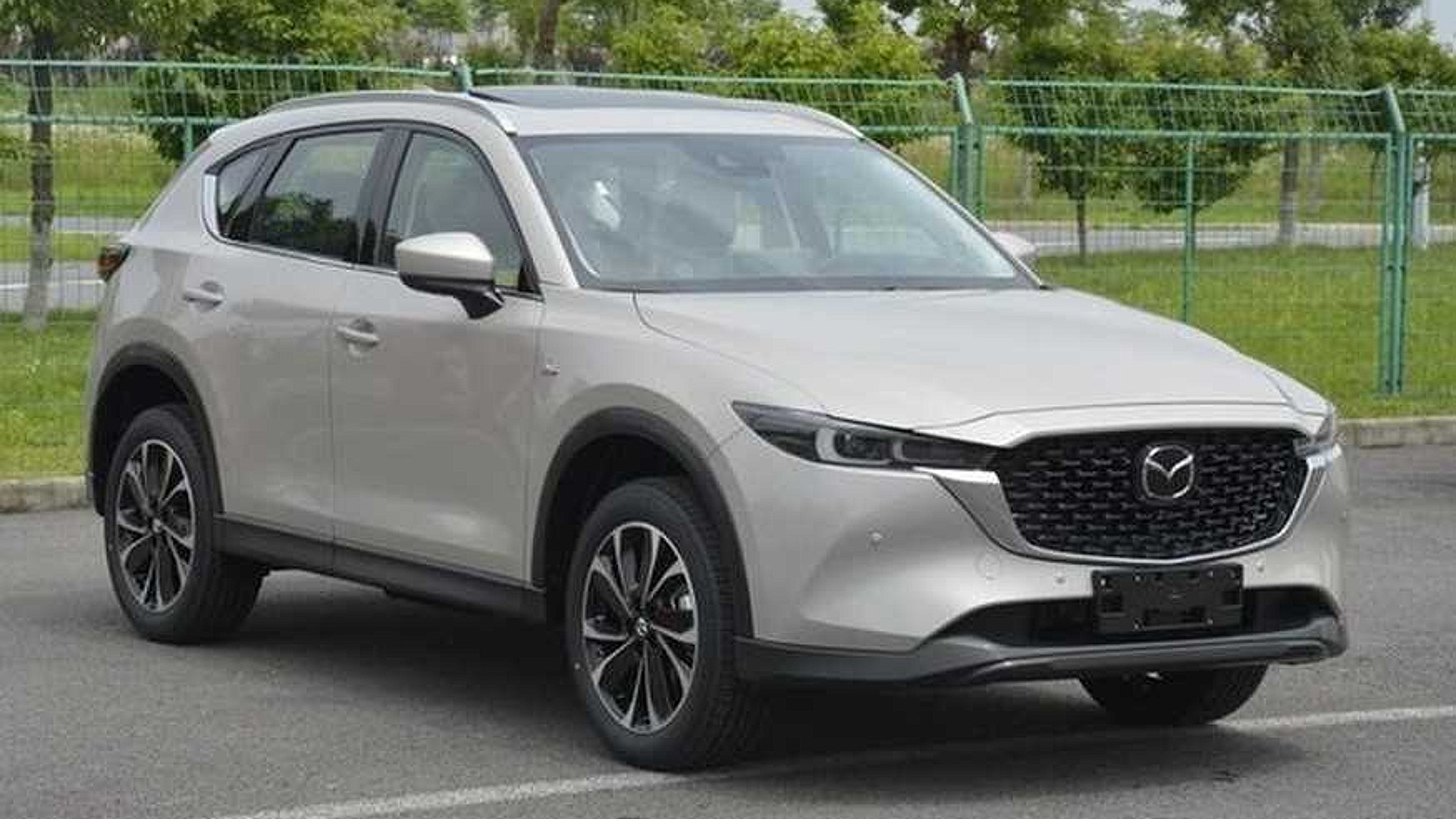 Mazda CX-5 restyling: le immagini spia