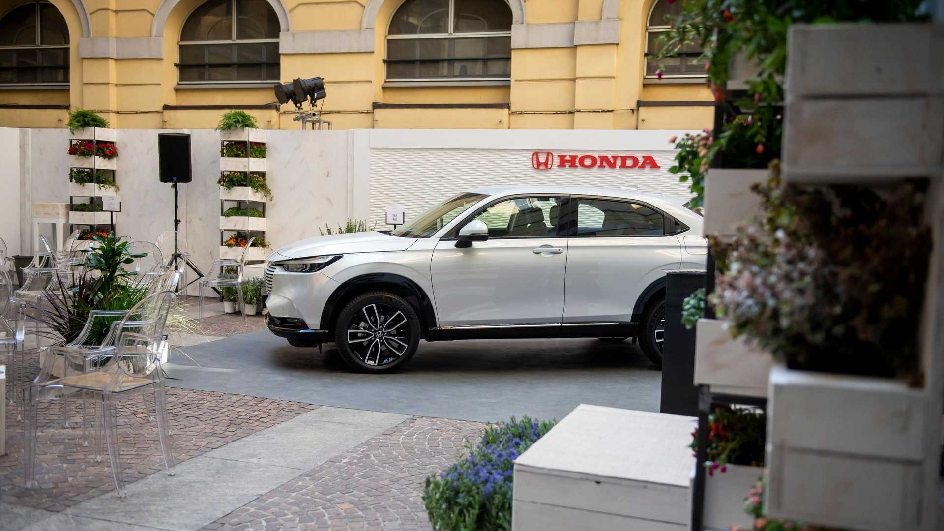 Honda HR-V e:HEV Full Hybrid: le immagini ufficiali dell'anteprima italiana