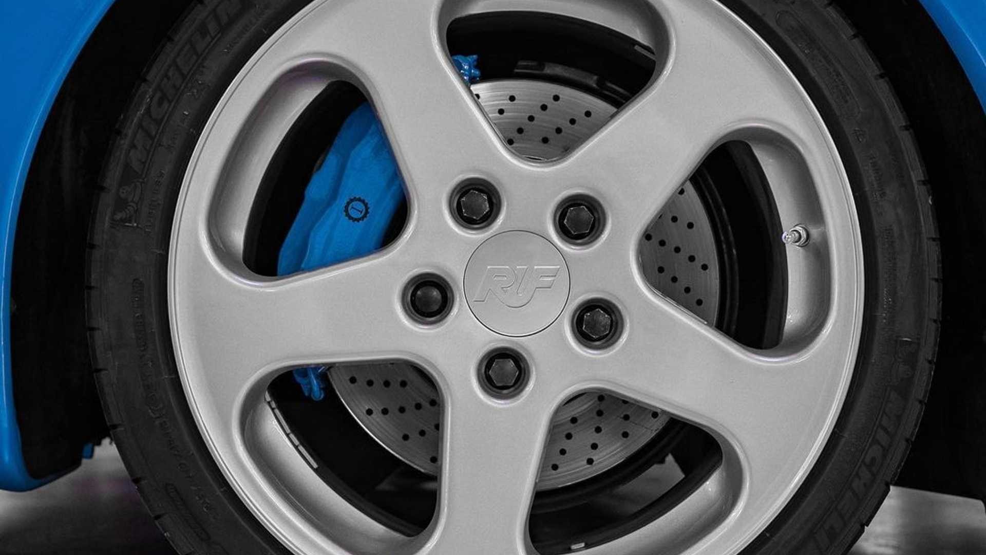 Porsche 911 (993) Azul by Garage Italia
