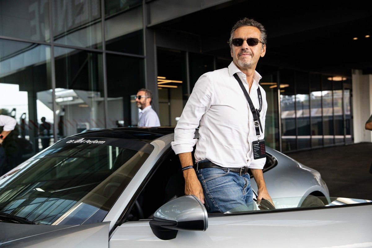 Porsche: apre l’Experience Center Franciacorta