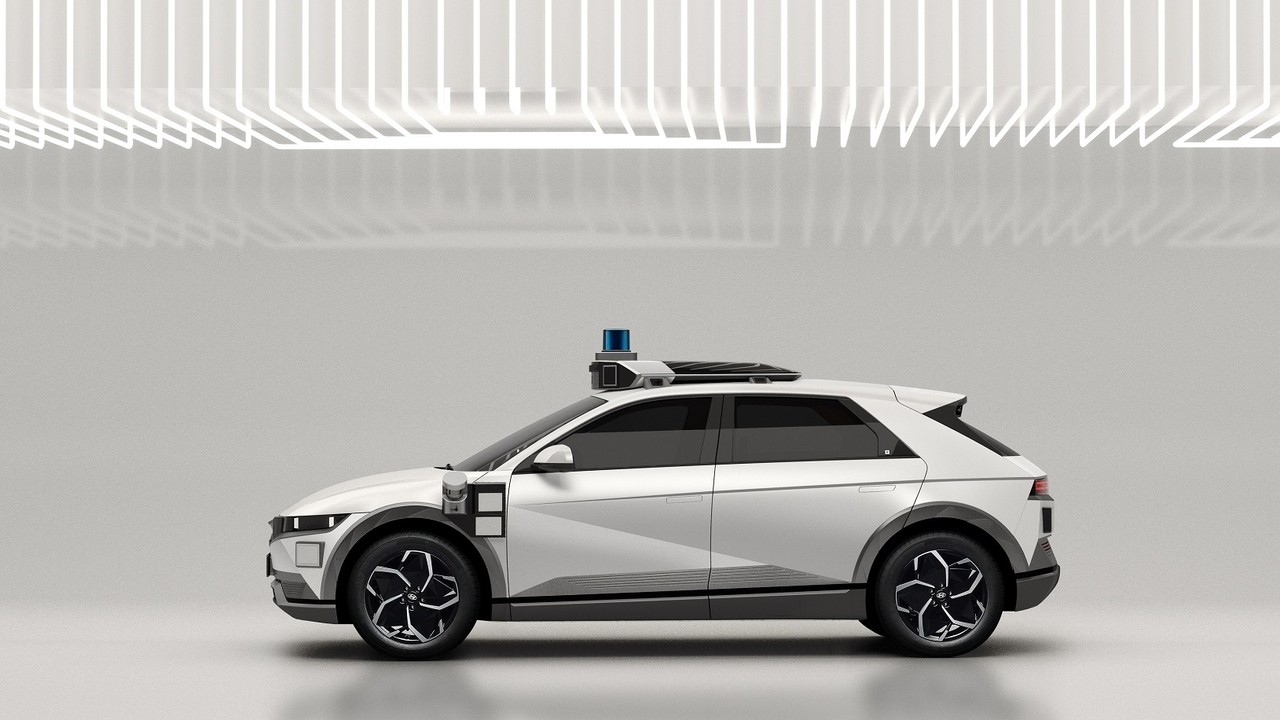 Hyundai Ioniq 5 robotaxi: le immagini ufficiali