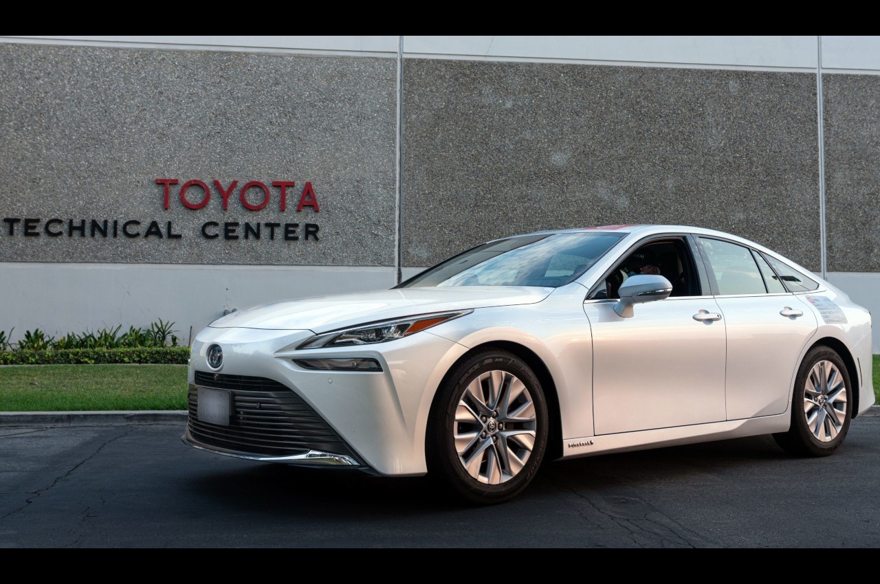 Toyota Mirai, Guinness World Record di autonomia con un pieno di idrogeno