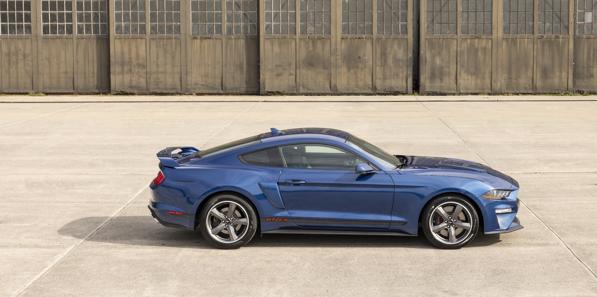Ford Mustang 2022 Stealth Edition e California Special