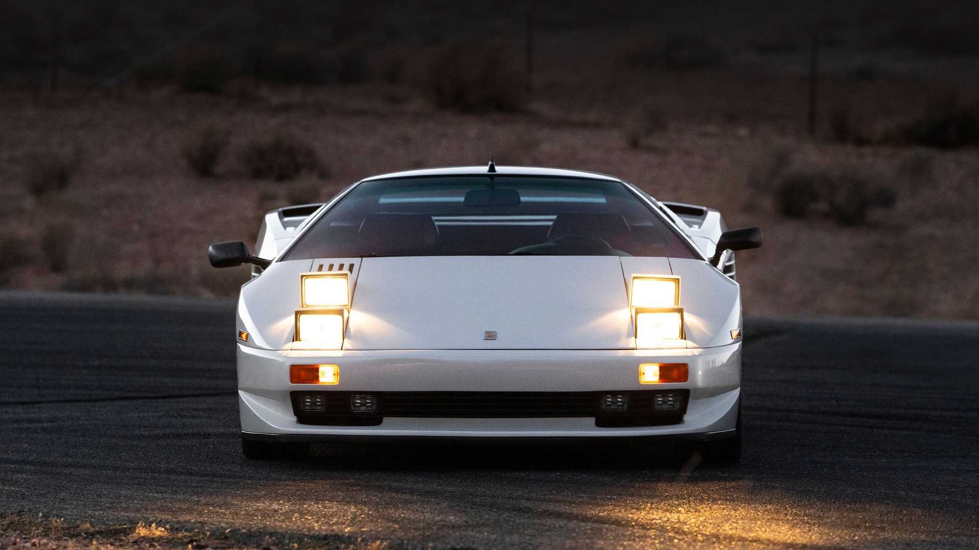 Cizeta-Moroder V16T: le immagini