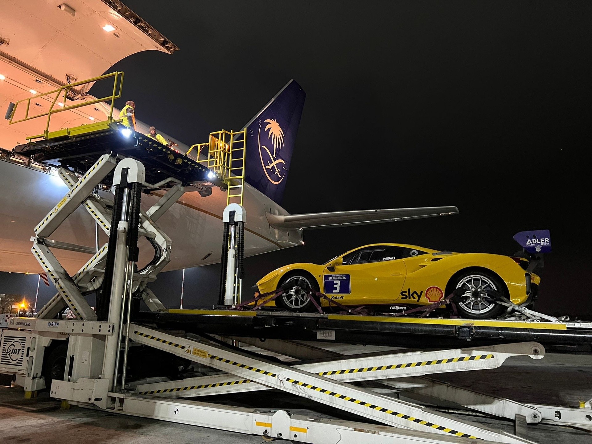 Ferrari in volo