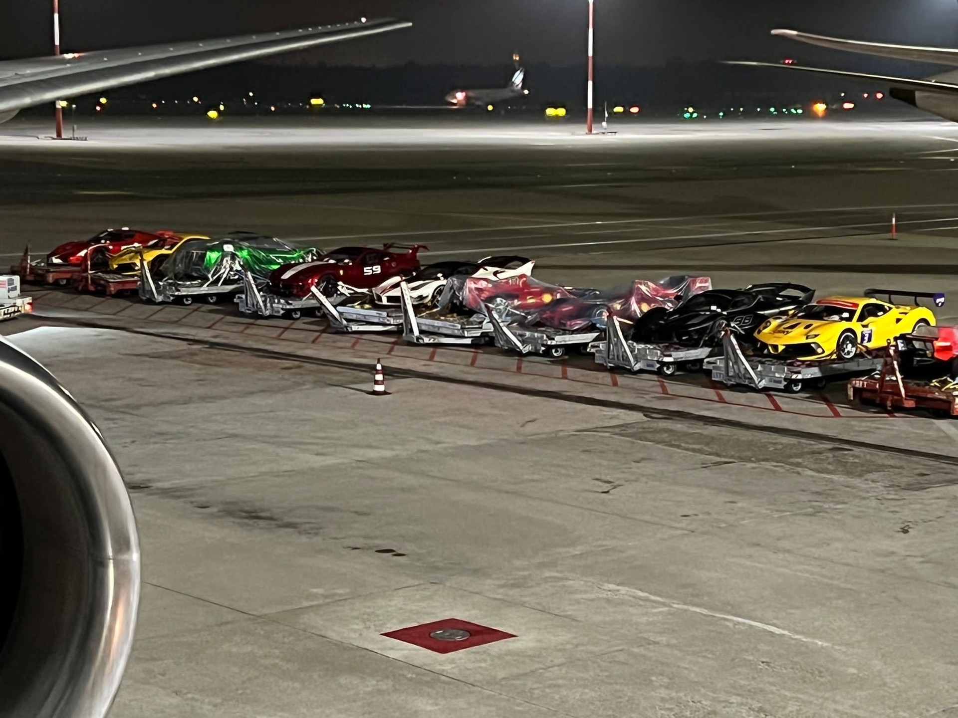 Ferrari in volo