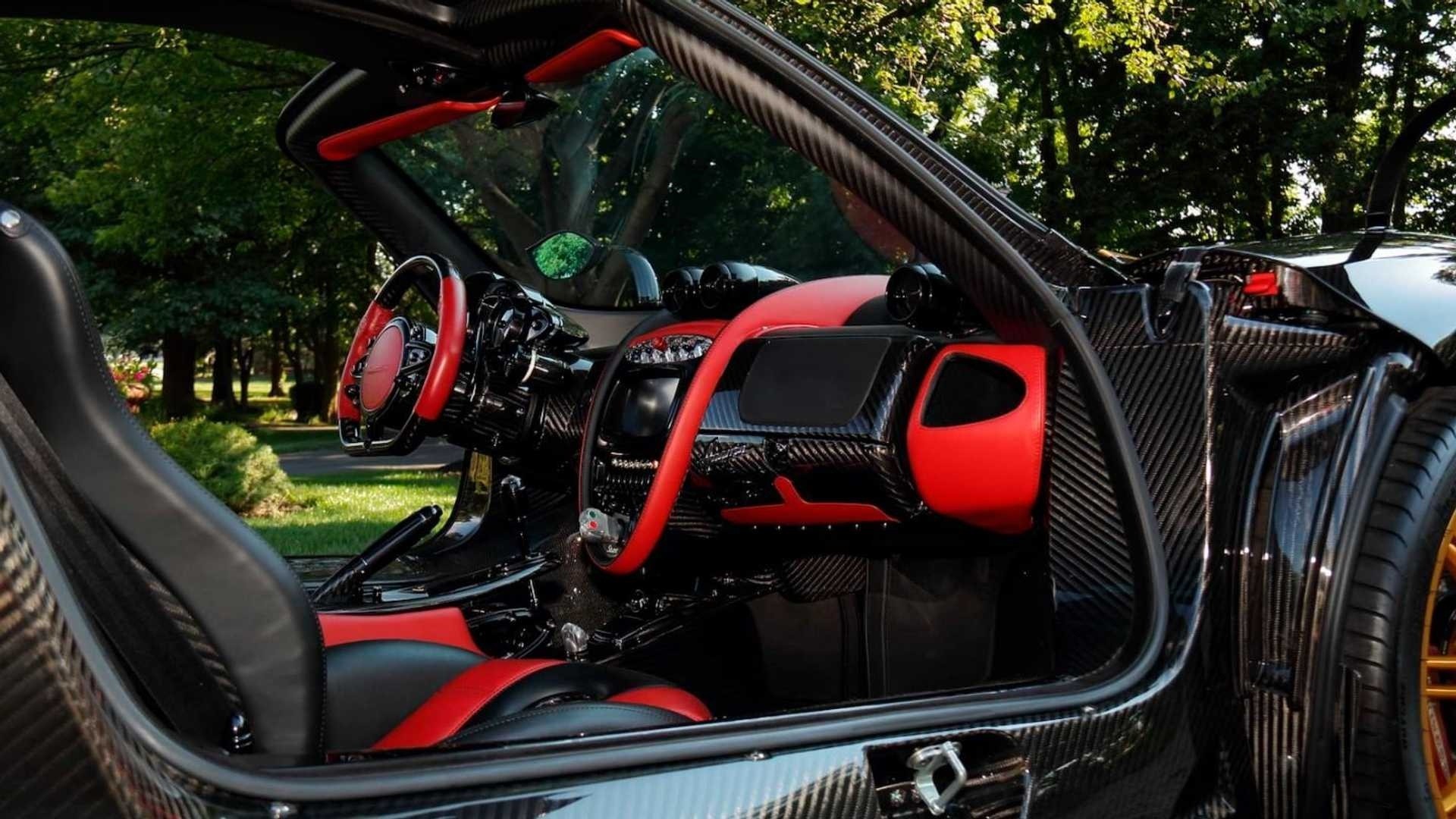 Pagani Huayra: le immagini