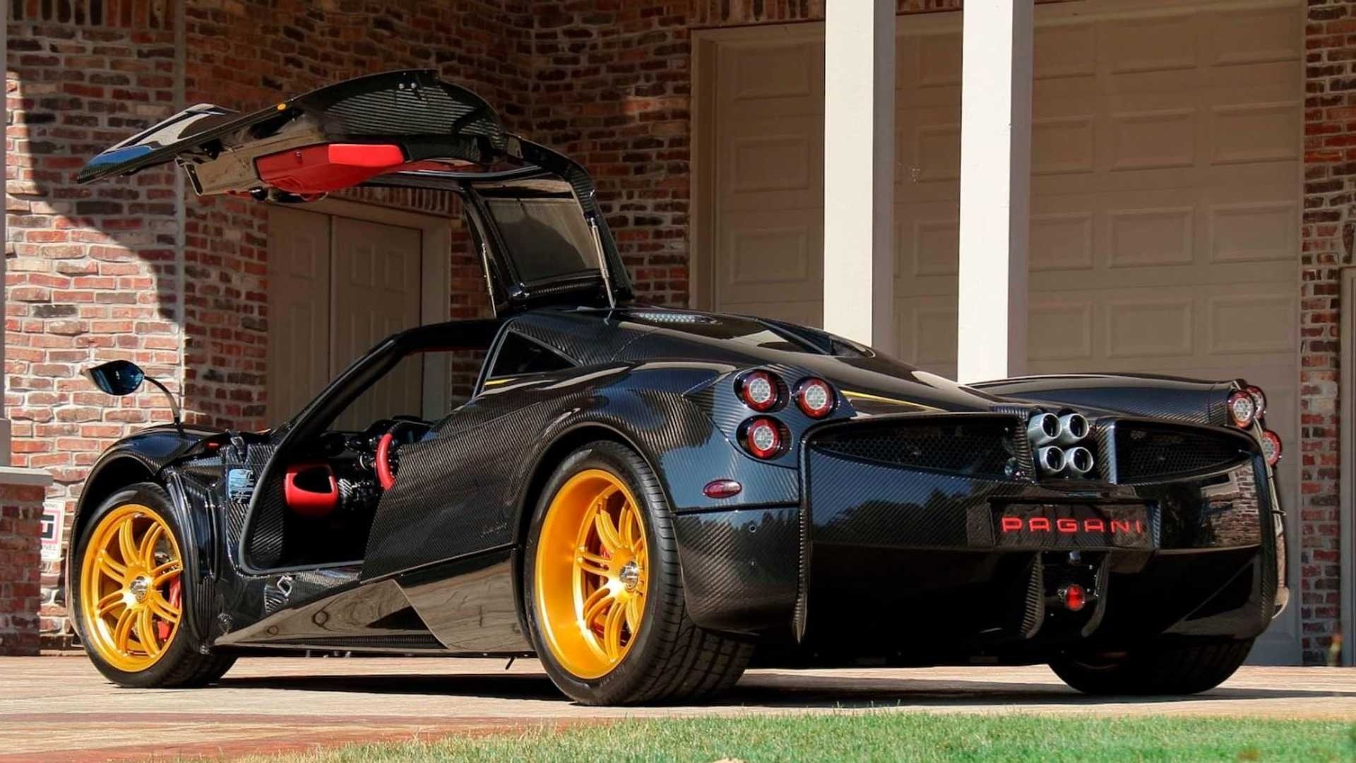 Pagani Huayra: le immagini