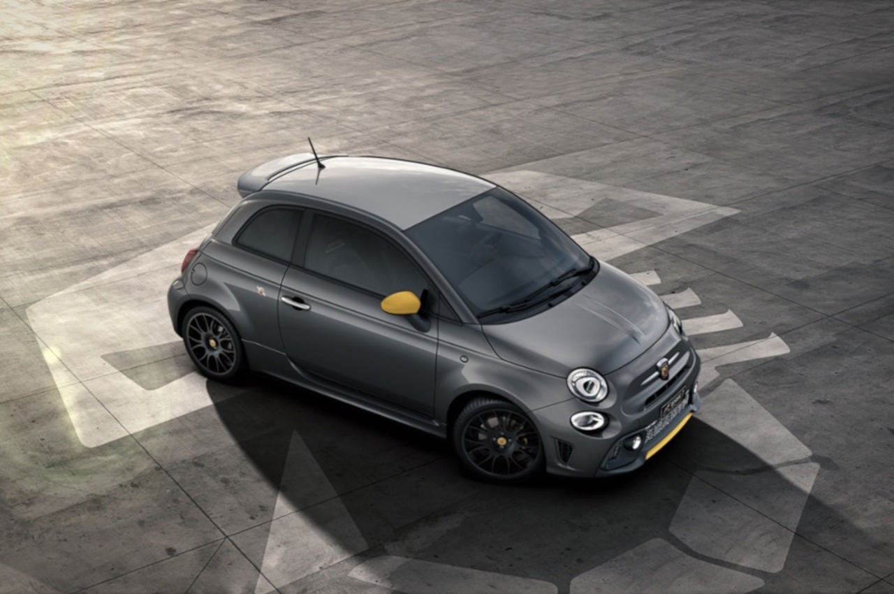 Abarth F595 Speciale 2022: immagini ufficiali