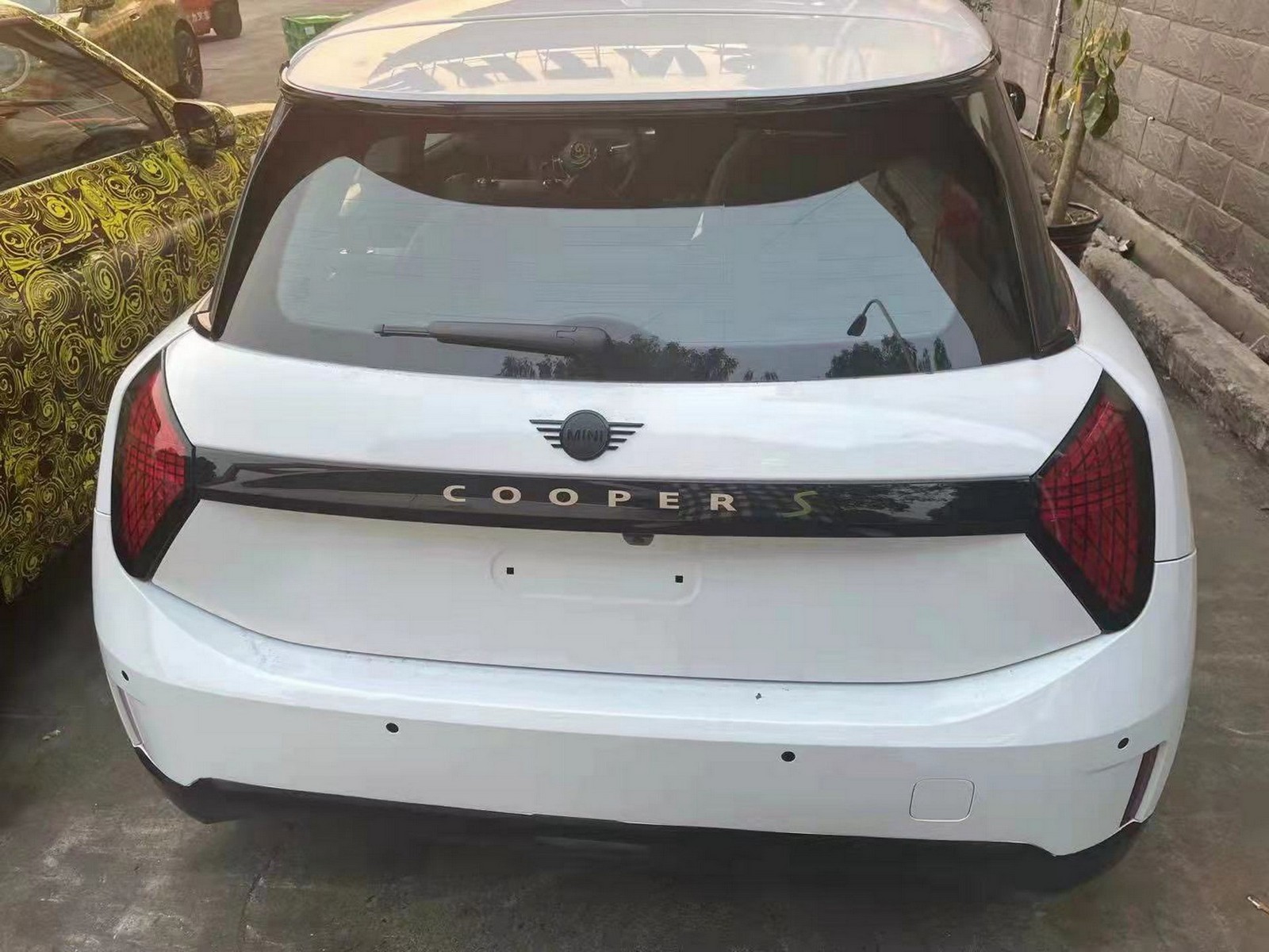 Nuova Mini Hatch 2023: le foto spia