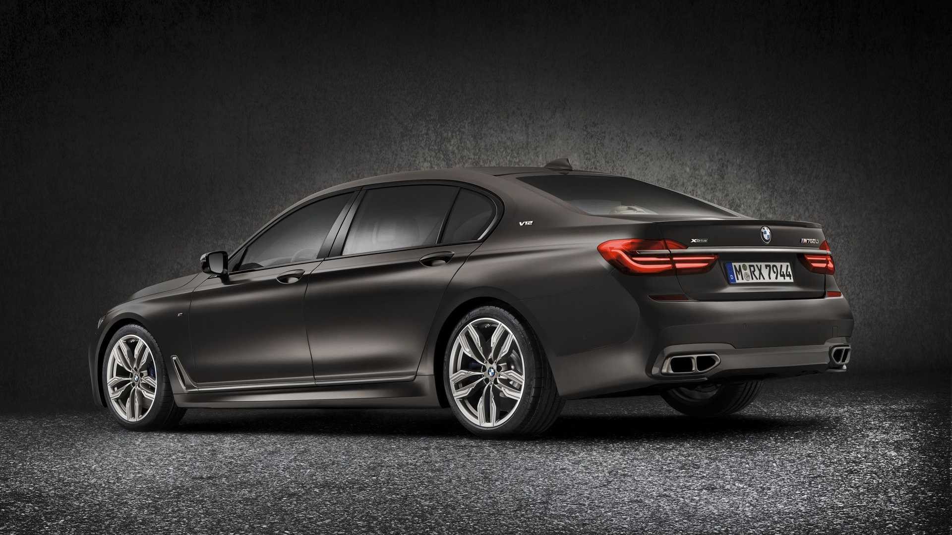BMW M760i xDrive The Final V12 le immagini ufficiali Autoblog