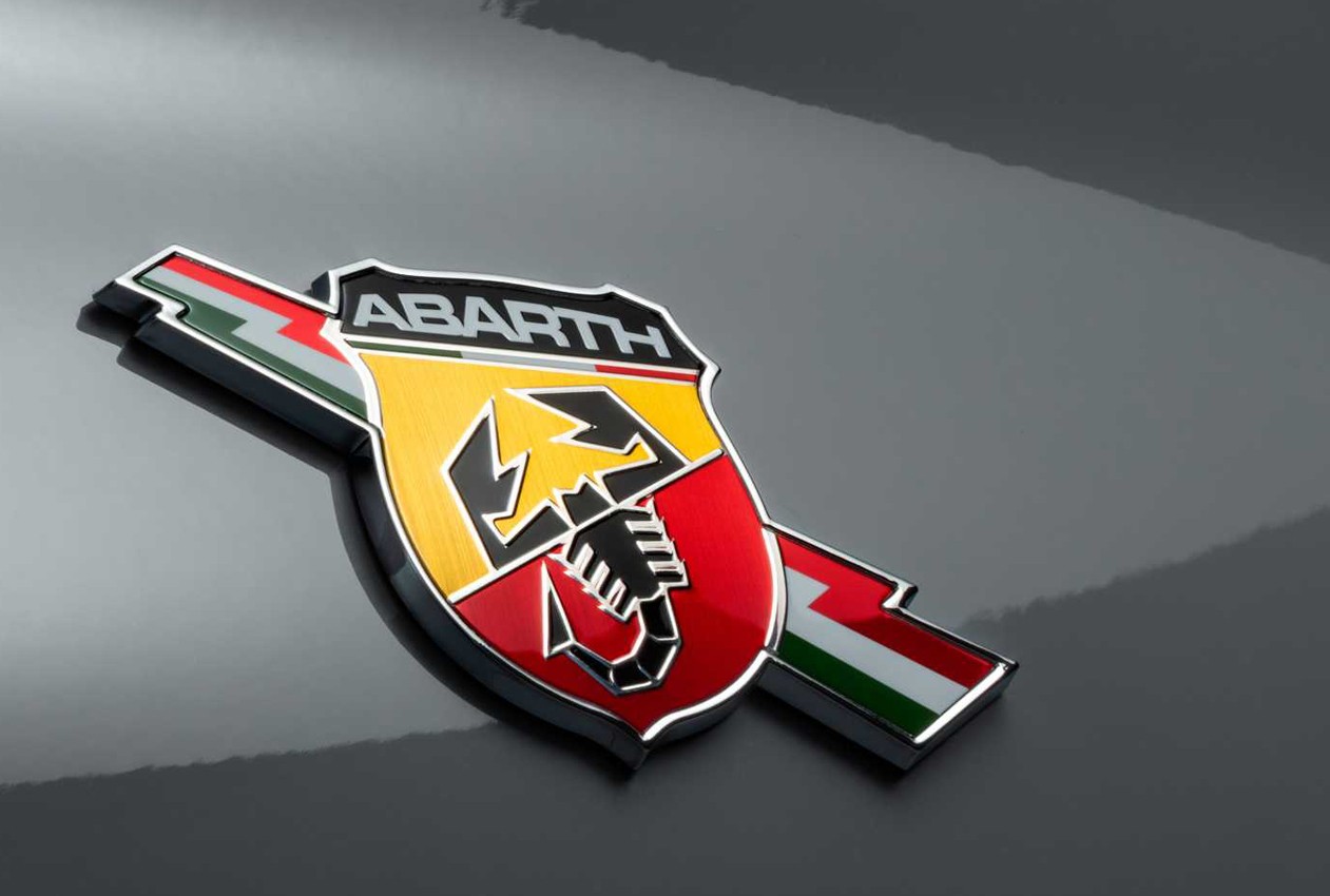 Abarth Pulse: immagini ufficiali