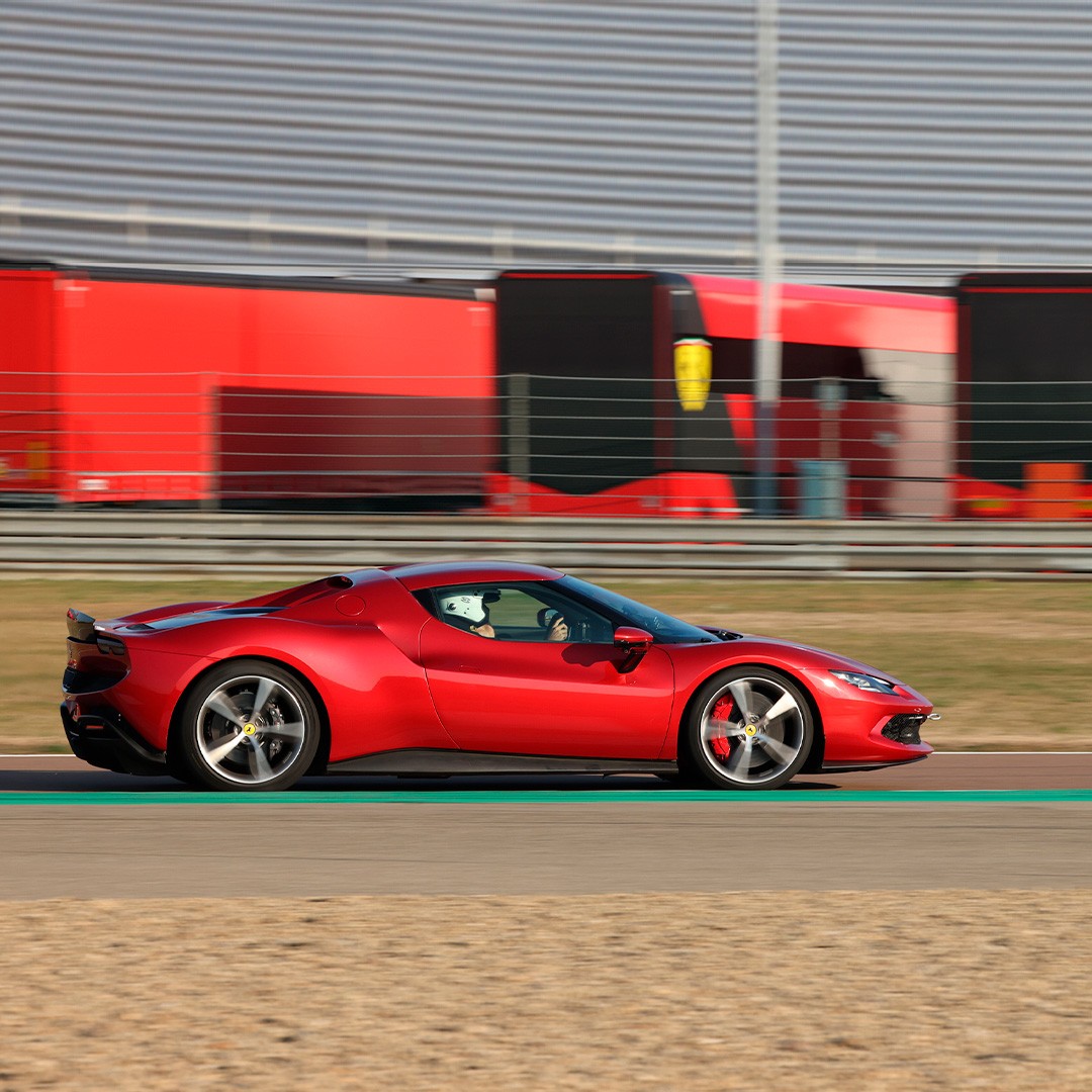 Zlatan Ibrahimovic Ferrari 296 GTB 4
