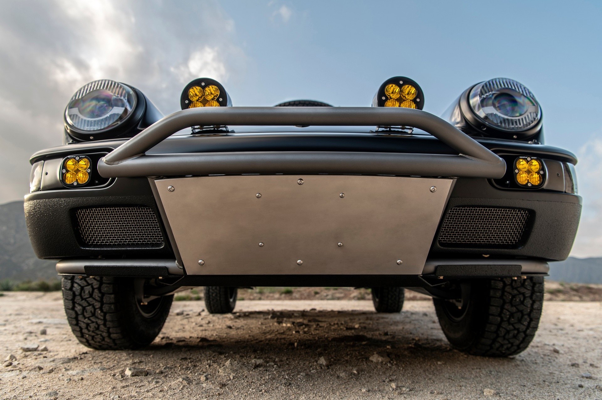 Porsche 964 Safari Sportsman: le immagini