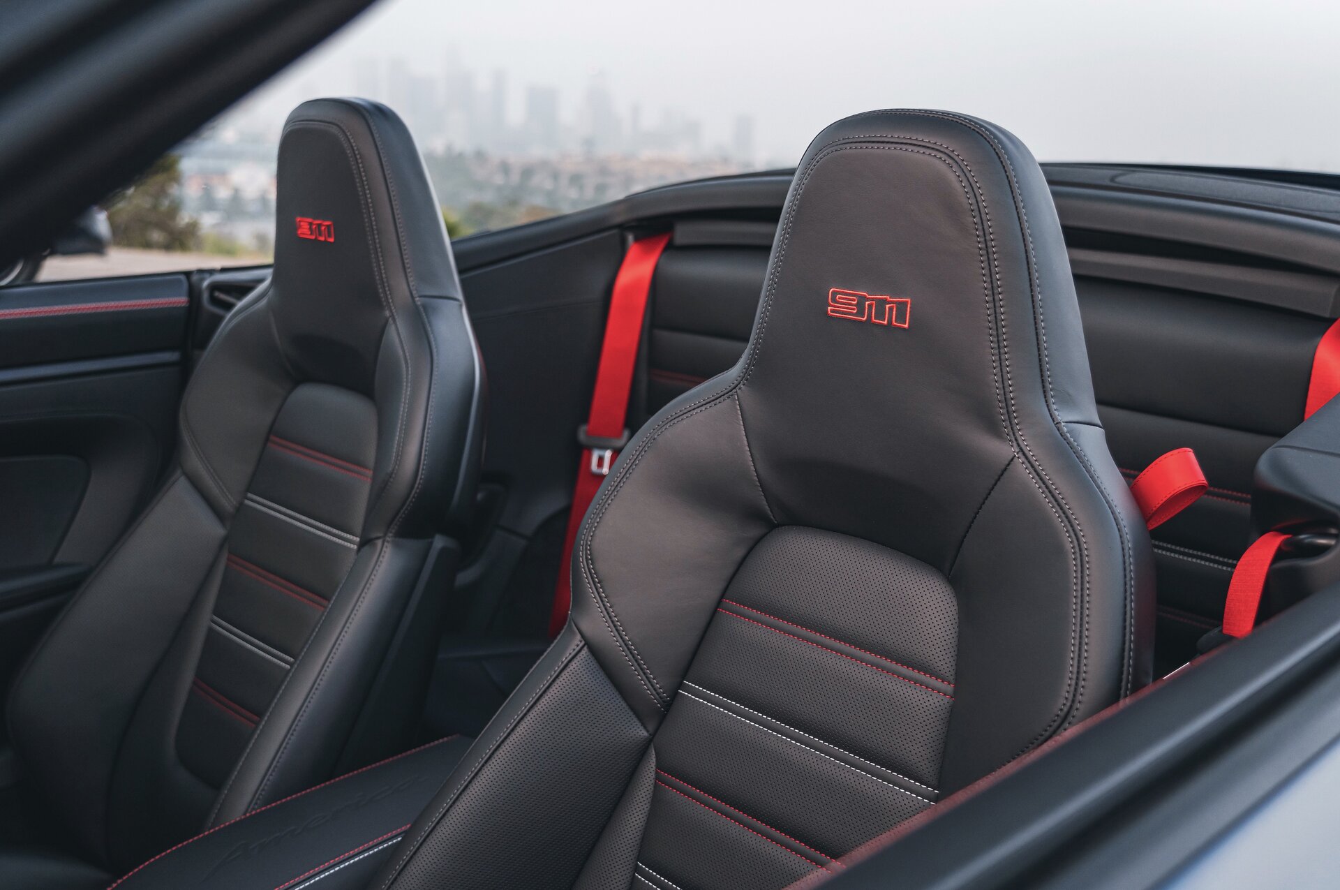 Porsche 911 GTS Cabrio America Edition