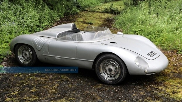 Porsche 550 Spyder del 1956 in un fienile: le immagini