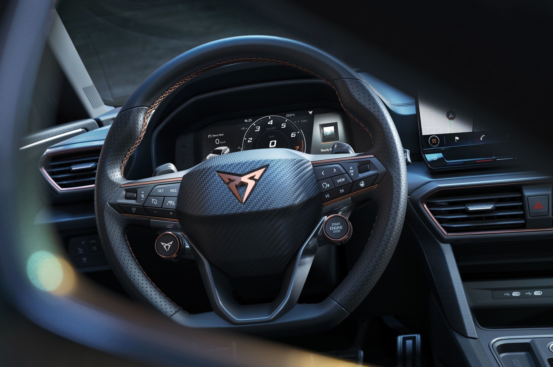 Cupra Leon VZ Carbon: le immagini