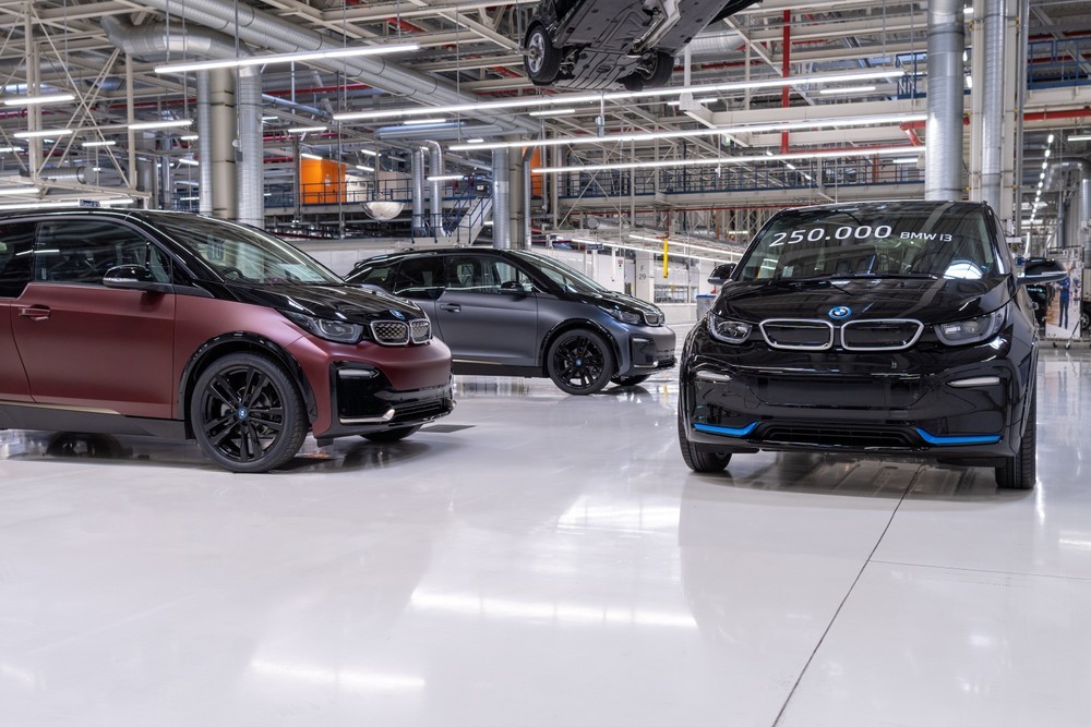 BMW i3: le immagini dell'esemplare numero 250.000