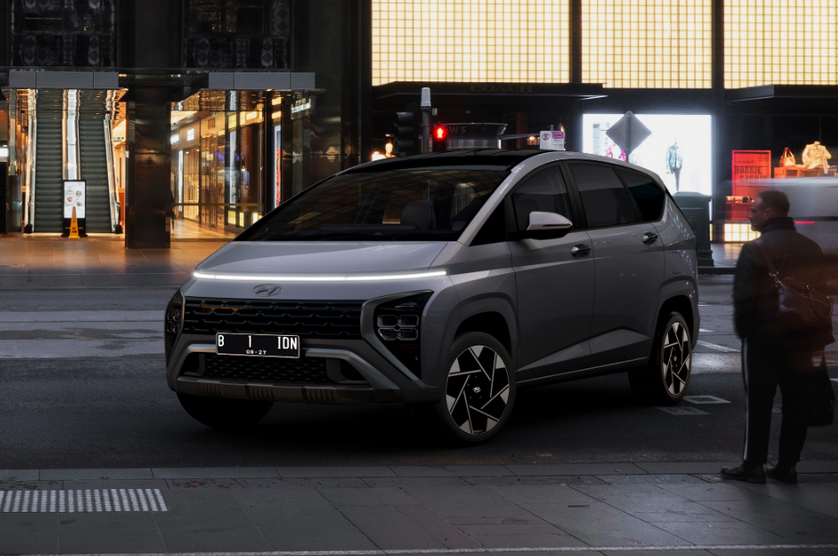 Hyundai Stargazer: le foto