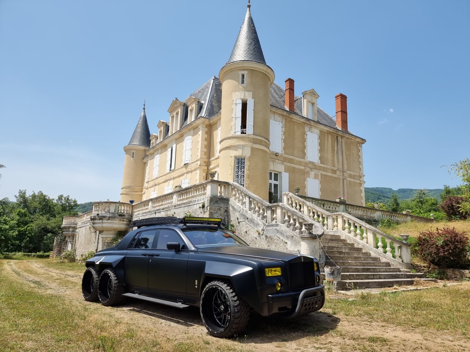 Rolls-Royce Phantom 6x6: immagini
