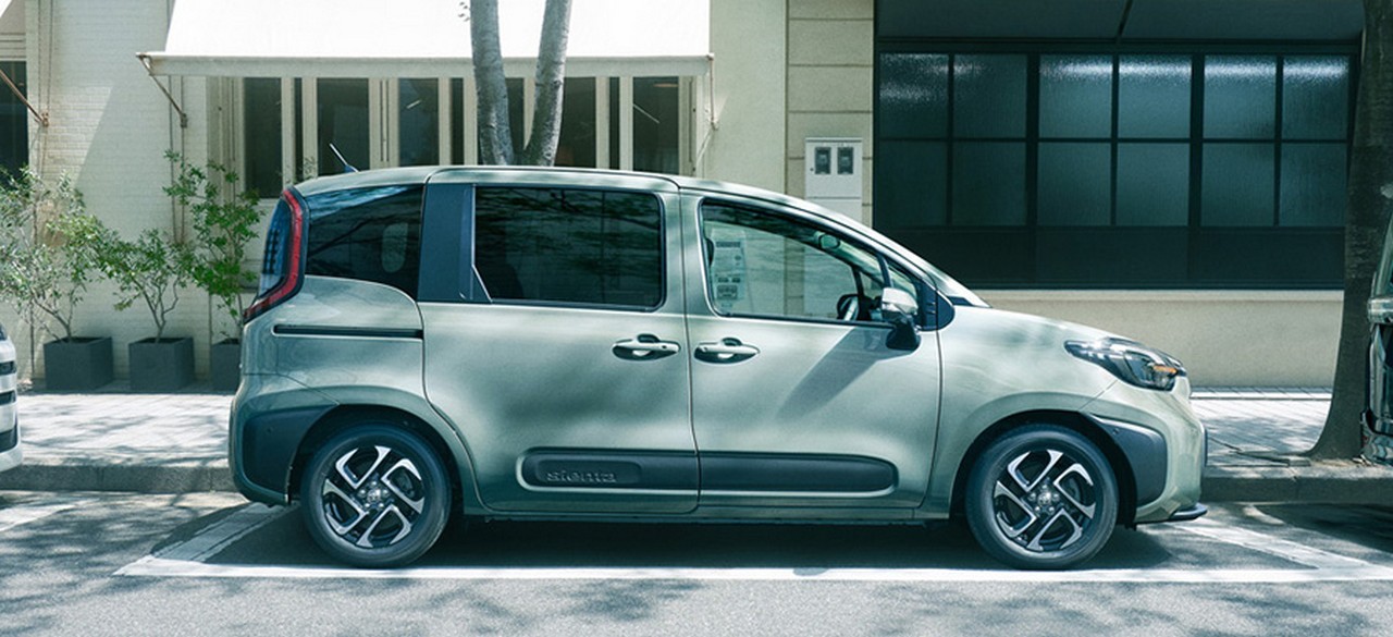 Toyota Sienta