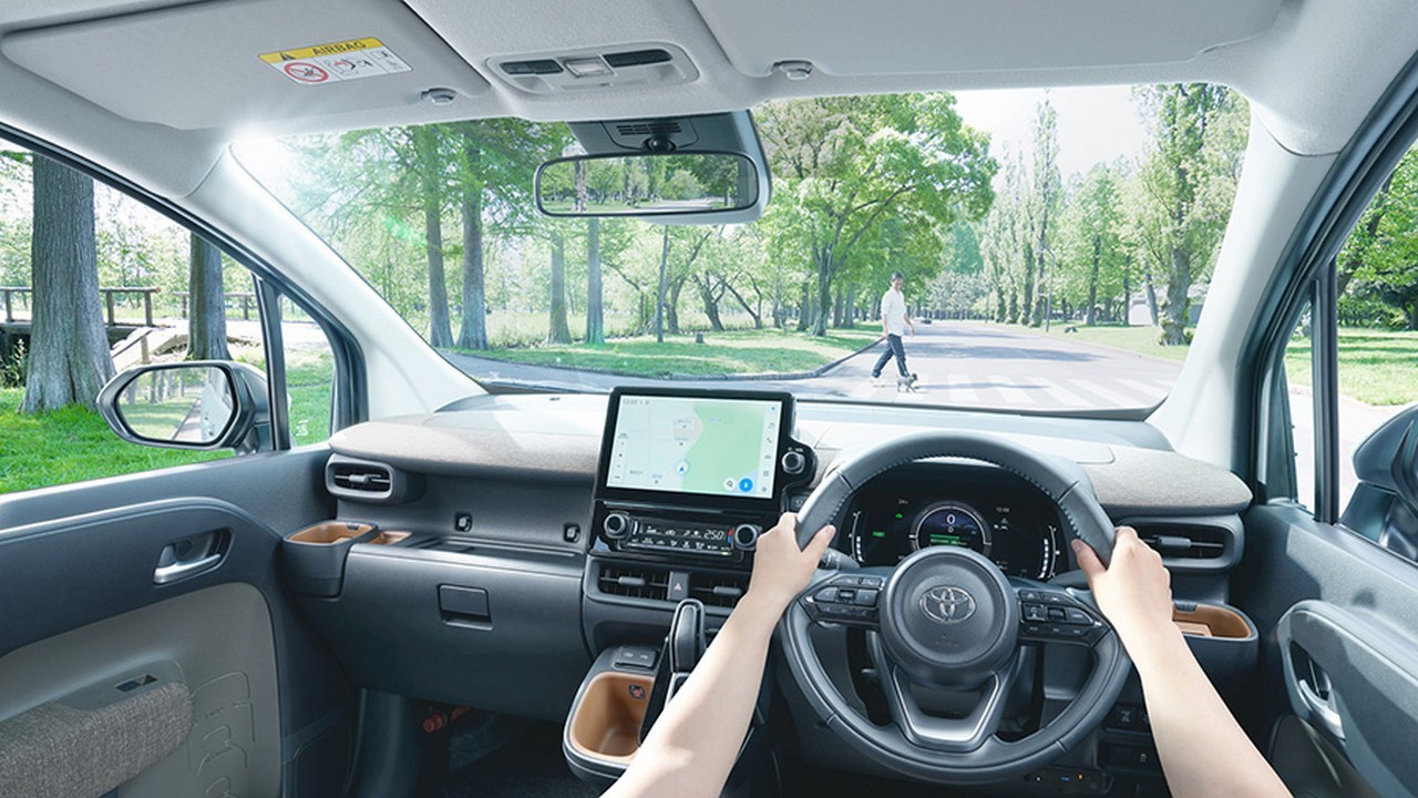 Toyota Sienta