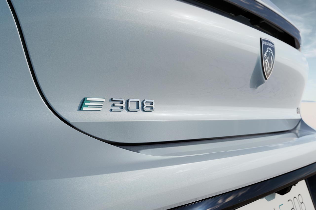 Peugeot e-308 ed e-308 SW: le foto