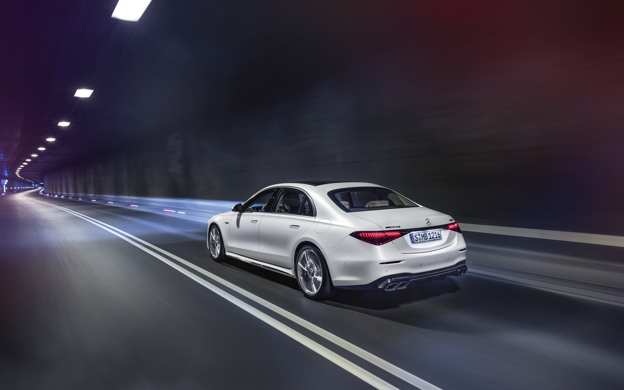 Mercedes-AMG S 63 E Performance: le immagini ufficiali