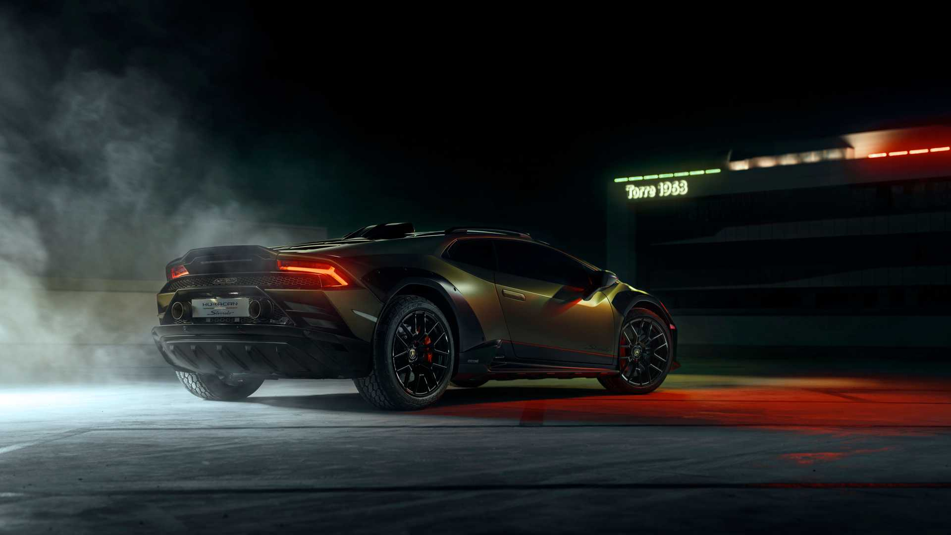 Lamborghini Huracan Sterrato: nuove immagini ufficiali
