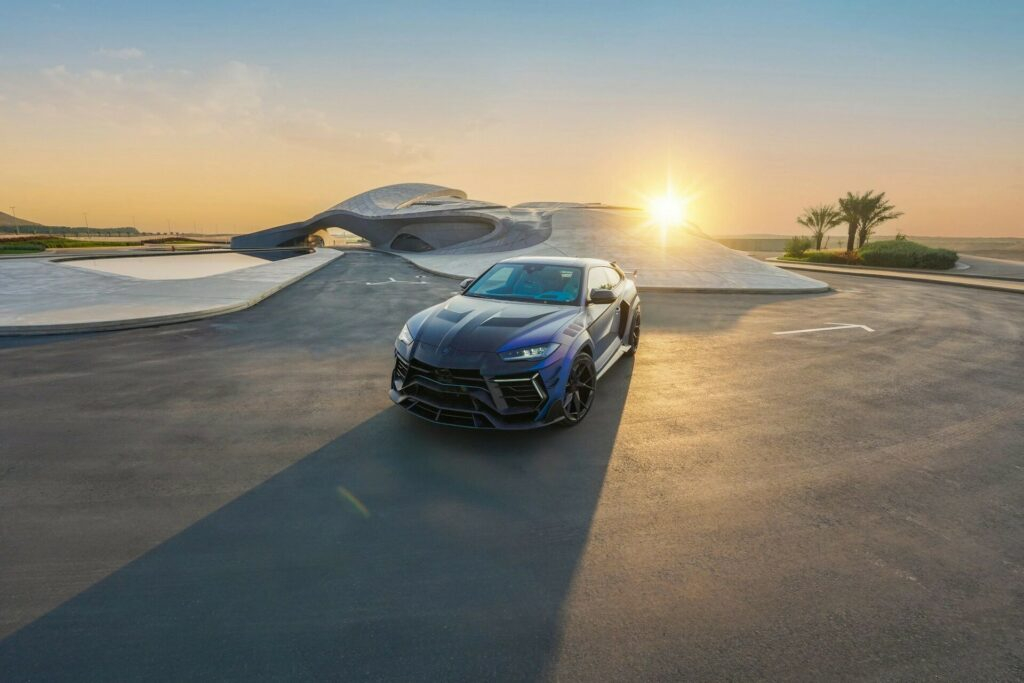 Lamborghini Urus by Mansory: le foto