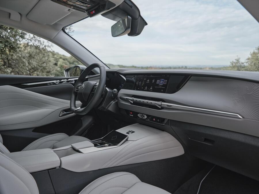 Le immagini della DS 4 e DS 7 ESPRIT DE VOYAGE
